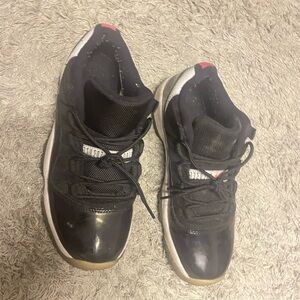 Infrared Jordan 11s 6Y